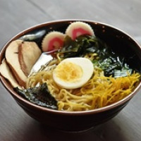 酱油 / SHOYU LÁMEN (somente unidade da Veiga Filho)