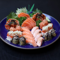 特制三文鱼Jô 套餐 36件  /  SALMÃO JÔ ESPECIAL (36 Peças)