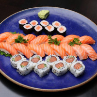 混合寿司 30件 三文鱼 / MISTO NI Só Salmão (30 peças)