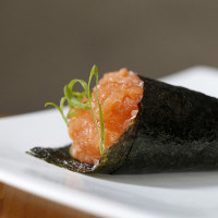 三文鱼辣味  /  SPICY SALMÃO