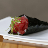 辣味金枪鱼  /  SPICY TUNA