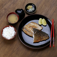日式烤鱼鳀鱼 / YAKISAKANA DE ANCHOVA