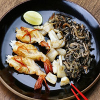 虾配香菇 / EBI (CAMARÃO) COM LULA E COGUMELOS