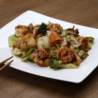 半份虾仁炒面 / MEIA PORÇÃO DE YAKISOBA CAMARÃO 