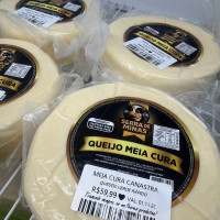 Queijo meia cura Serra de minas 
