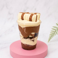 Copo da felicidade de kinder bueno 