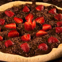 Pizza de Morango com Chocolate 