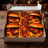 BOX 4 CLASSIC BACON + CHEDDAR & BACON + COCA COLA 1L