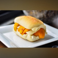 Tucumã e queijo 