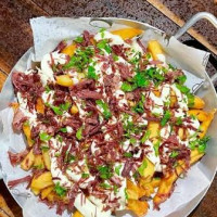 Fritas com queijo ,catupyri e carne desfiada 