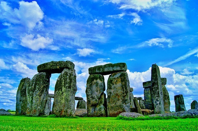 Stonehenge 101801 640