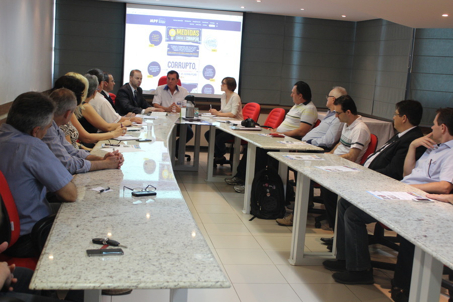 Reuniao promotoria %2814%29