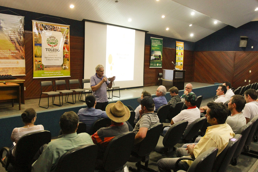 Entrega de cadernos agricultura de precis%c3%a3o fotos michael juliano 1
