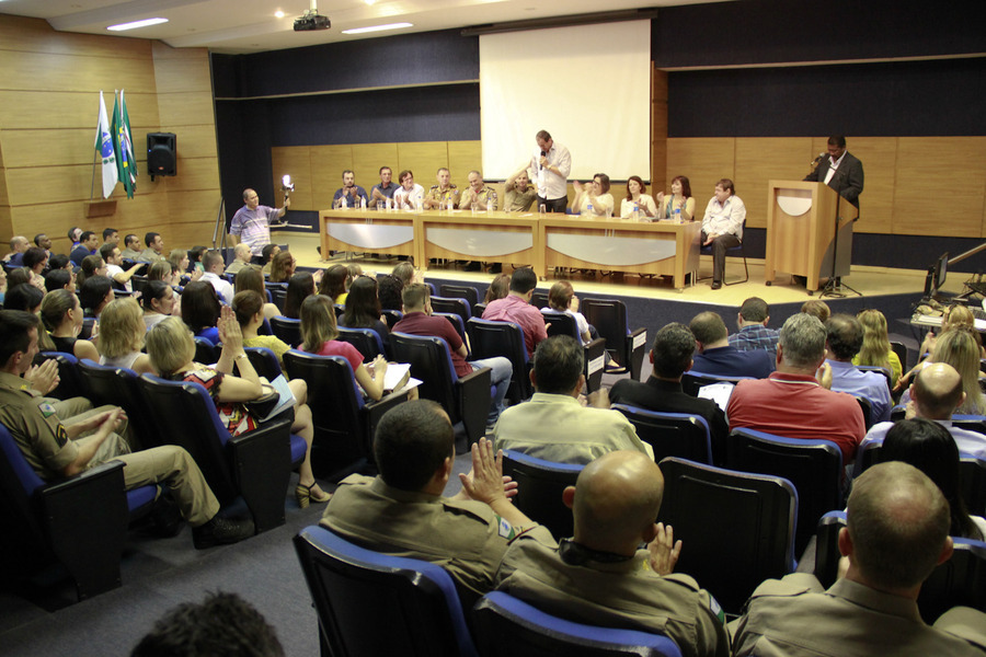 Lan%c3%a7amento de campanha de preven%c3%a7%c3%a3o de acidentes infantis e homenagem ao dia do bombeiro foto ricardo morante %2816%29