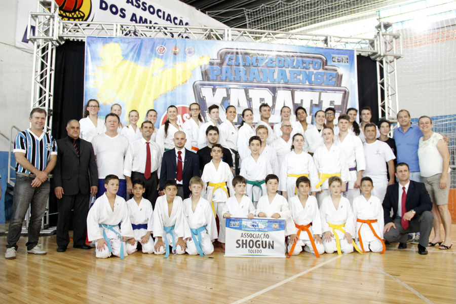Toledo sediou a fase final do paranaense de karate fabio ulsenheimer 33