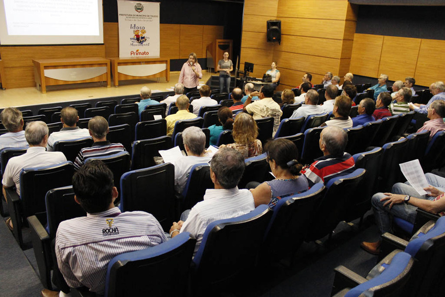 Reuniao idoso em movimento carlos rodrigues 01