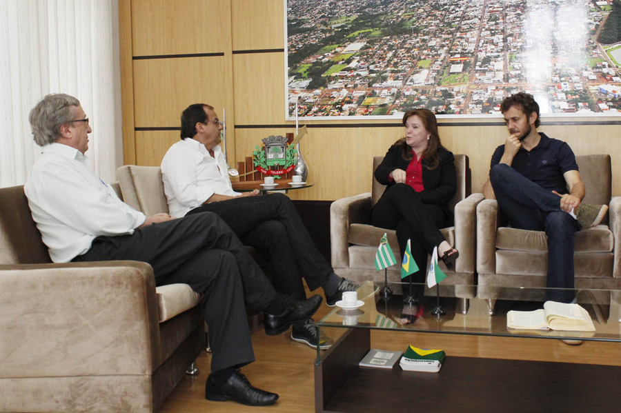 Deputada leandre com pelanka carlos rodrigues 06