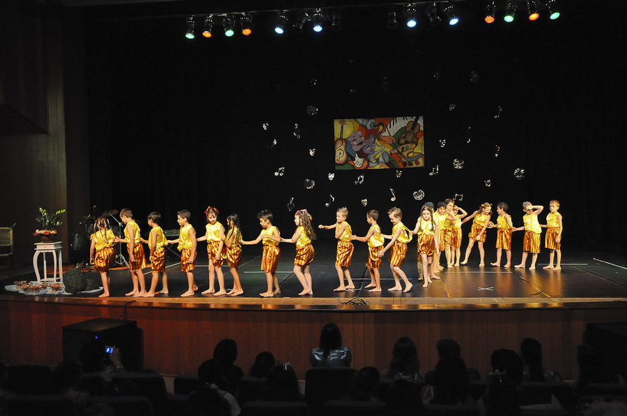 Arte  luz  ponto e a%c3%a7%c3%a3o 1%c2%aa noite foto ricardo morante %2854%29 reduzidas