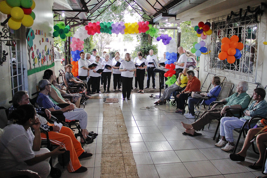 Cantata natalina na apa lar dos idosos foto ricardo morante %282%29 reduzidas