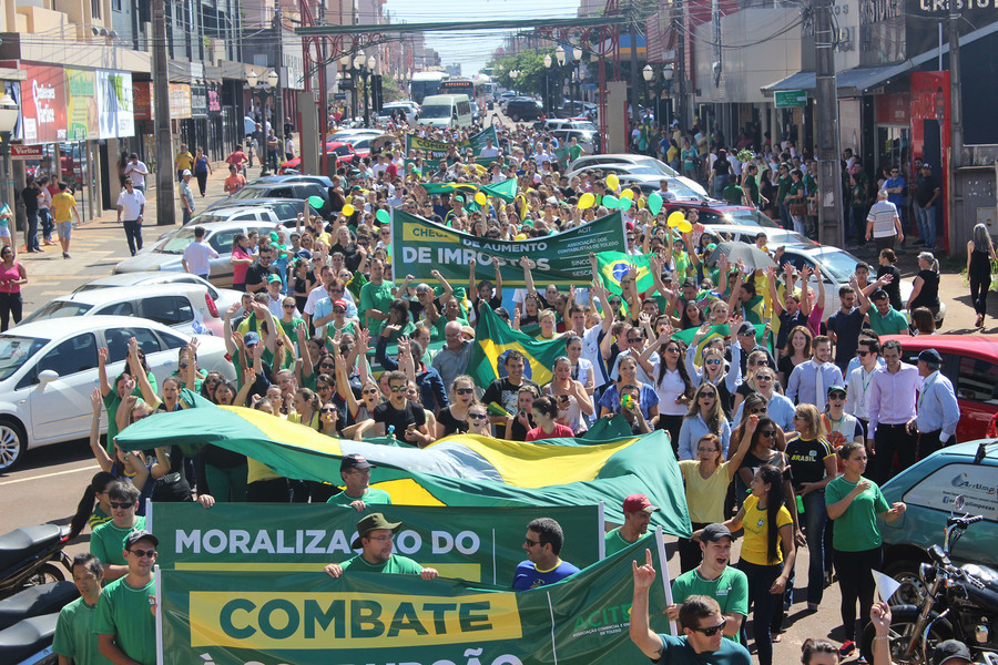 Movimento fecha toledo fotos marcos vinicius vieira %2818%29 ok