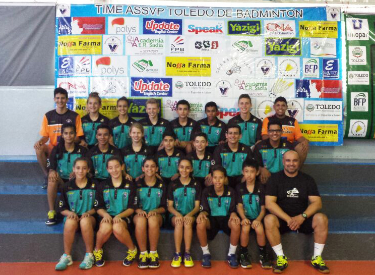 Equipe de badminton toledo para o estadual em realeza %281%29