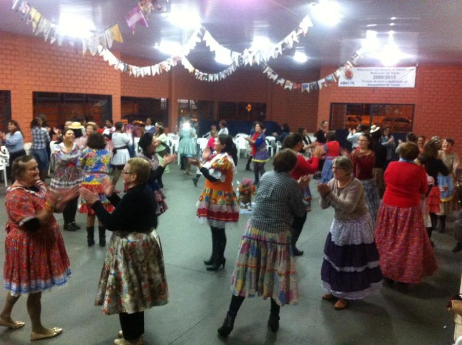 Festa junina danca circular 1