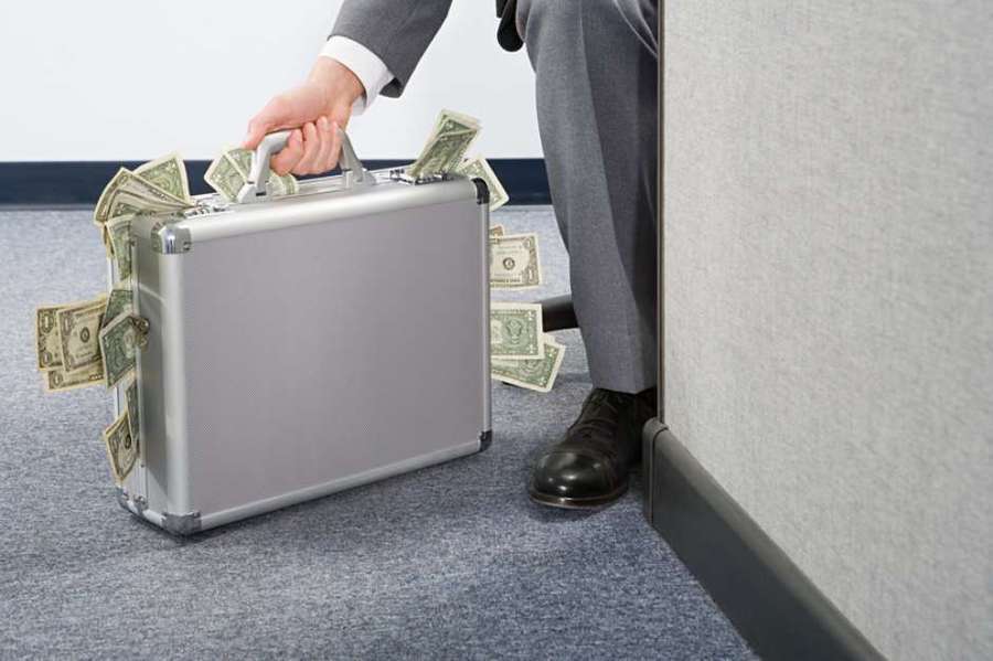 Corrupcaomaladinheiroistock