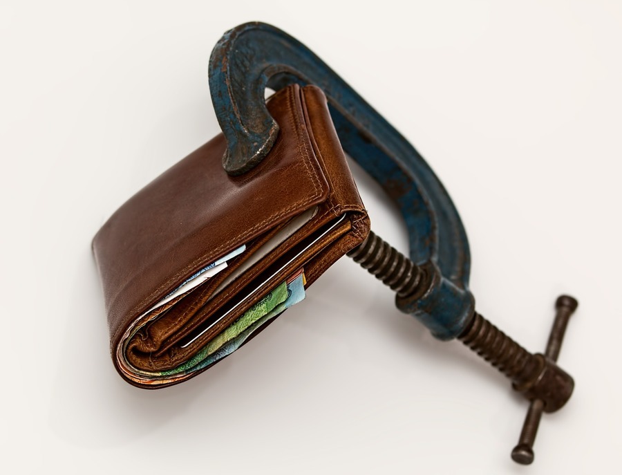 Credit squeeze 522549 1920
