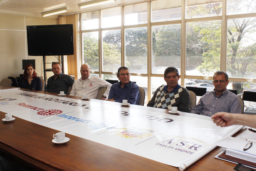 Rotary promove testes de hepatite carlos rodrigues %282%29