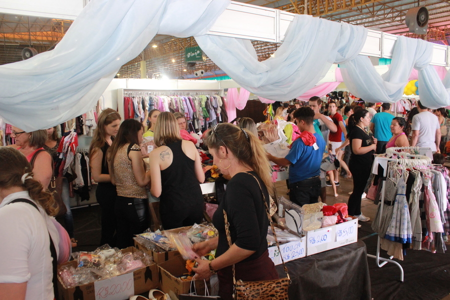Feira ponta de estoque %2823%29