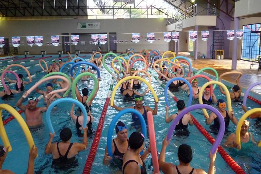 Hidroginastica piscina p%c3%bablica 14 de dezembro