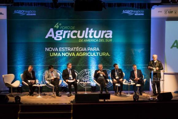 Abertura do 4%c2%ba f%c3%b3rum de agricultura da am%c3%a9rica do sul  em curitibadaniel isaia ag%c3%aancia brasil