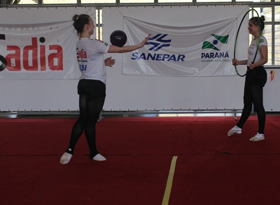 Giovanna e mayra   treino   foto eliane c. torres1