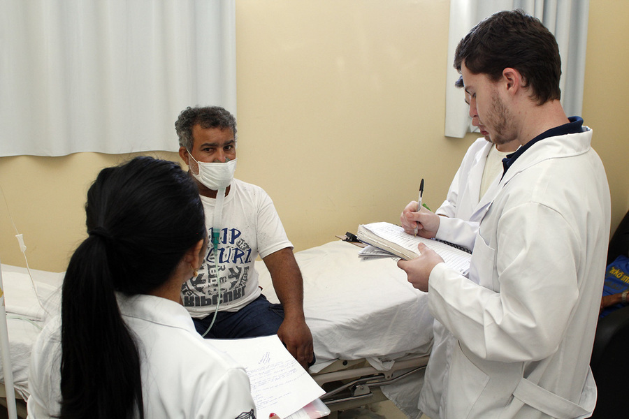 Aula pratica de medicina na upa carlos rodrigues 01