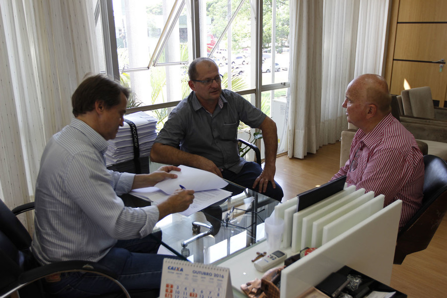 Assinatura contrato rodovia rural linha carvalho  %286%29