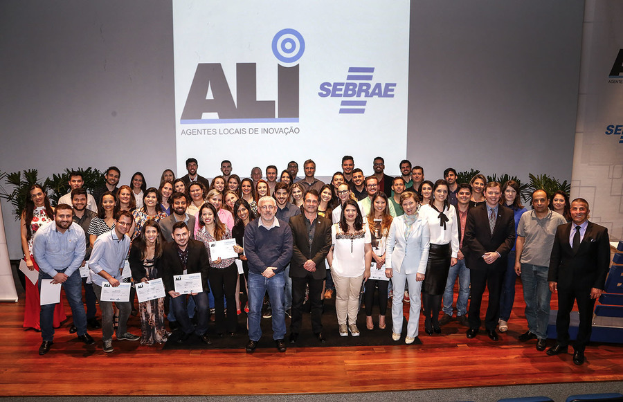 Ali pr foto luiz costa