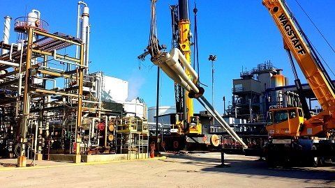 Refinaria de petr%c3%b3leo