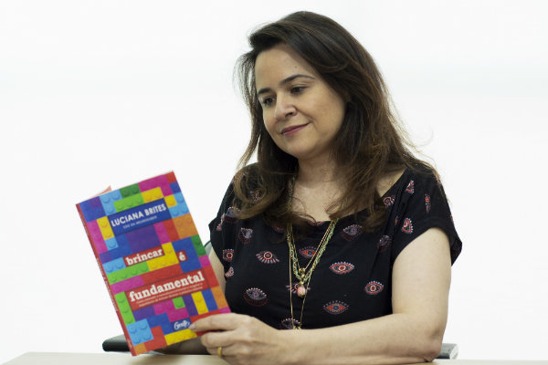 Luciana brites   autora