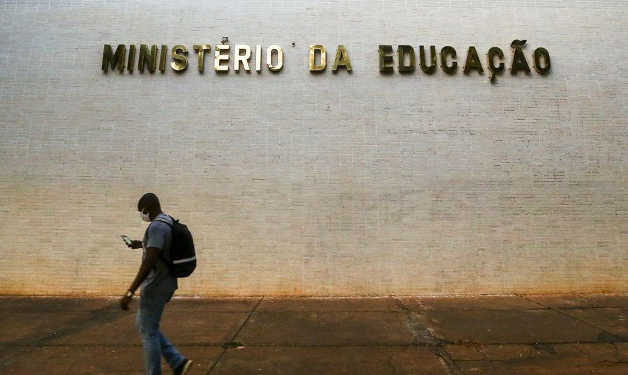 Minist%c3%a9rio da educa%c3%a7%c3%a3o marcelo camargo