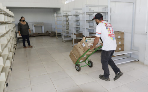 Biblioteca p%c3%bablica municipal conclui mudan%c3%a7a de acervo para sede provis%c3%b3ria