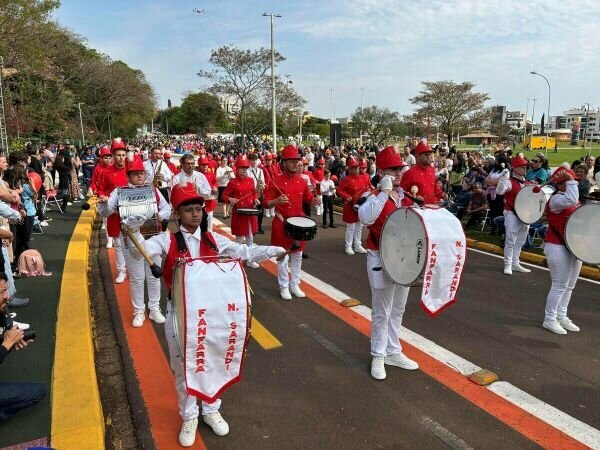 Desfile independencia 2025 wanderson schumacher 454