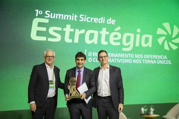 Sicredi summit de estrategia