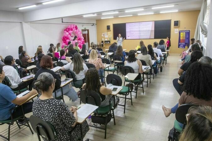 Mulheres em foco escola de governo carlos rodrigues 1 %281%29