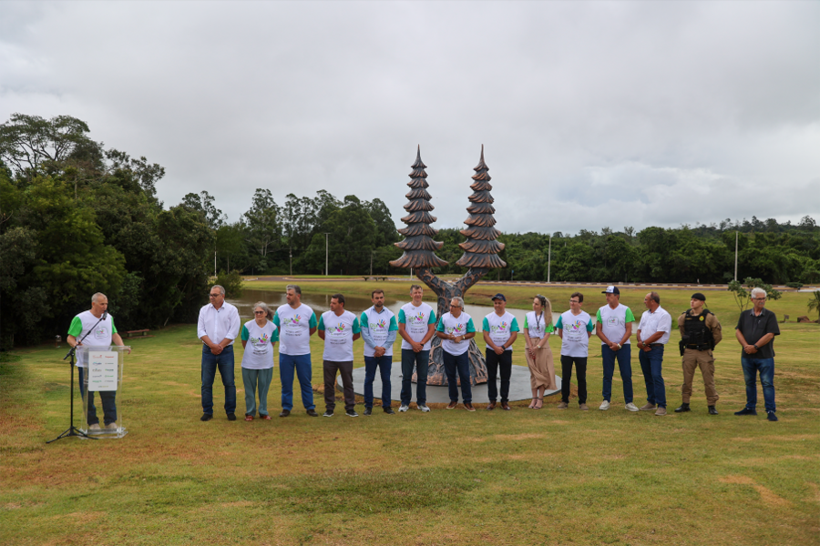 Inaugurac%cc%a7a%cc%83o monumento 2