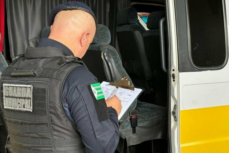 Vistorias transporte escolar guarda municipal foto wanderson schumacher 7 0