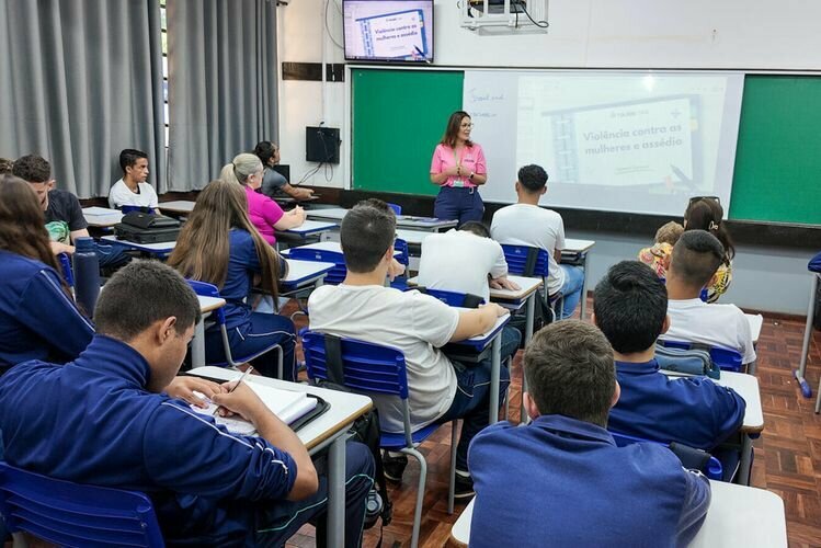 Palestra colegio novo horizonte edecir queiroz 3