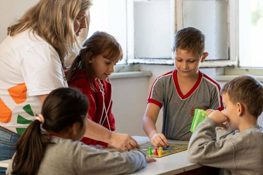 O programa finan%c3%a7as na mochila %c3%a9 uma a%c3%a7%c3%a3o permanente de educa%c3%a7%c3%a3o financeira sicredi