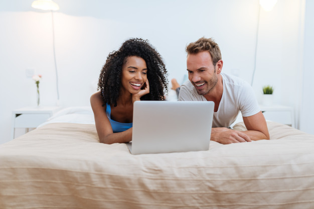 5 tipos de lista de presentes para fazer no Casar.com