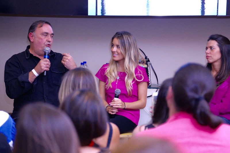 Bate-papo com Vic Meirelles, Raquel Mattar e as assessoras da Boutique de 3