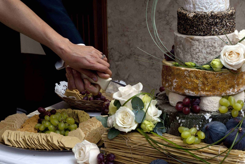 3 maneiras diferentes e criativas de servir comida no casamento